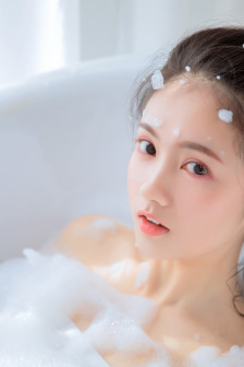 腿张大点我就可以吃到扇贝了图